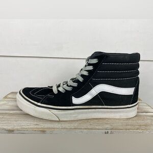 Vans Sk8-Hi sneakers in black and white women’s Sz 8 Men’s 6.5 unisex lace up